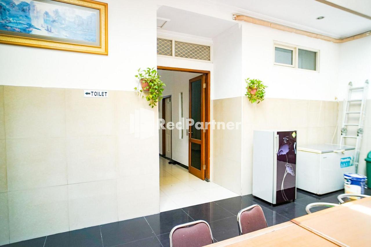 Hoki Homestay Redpartner Sorabaya Extérieur photo