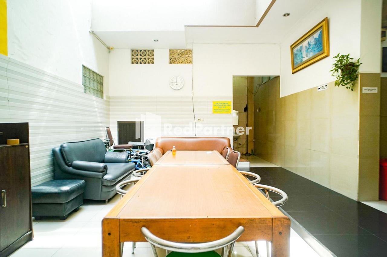 Hoki Homestay Redpartner Sorabaya Extérieur photo